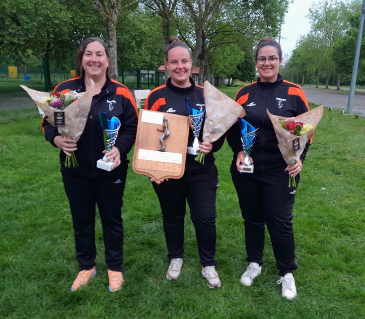 Triplette Féminin