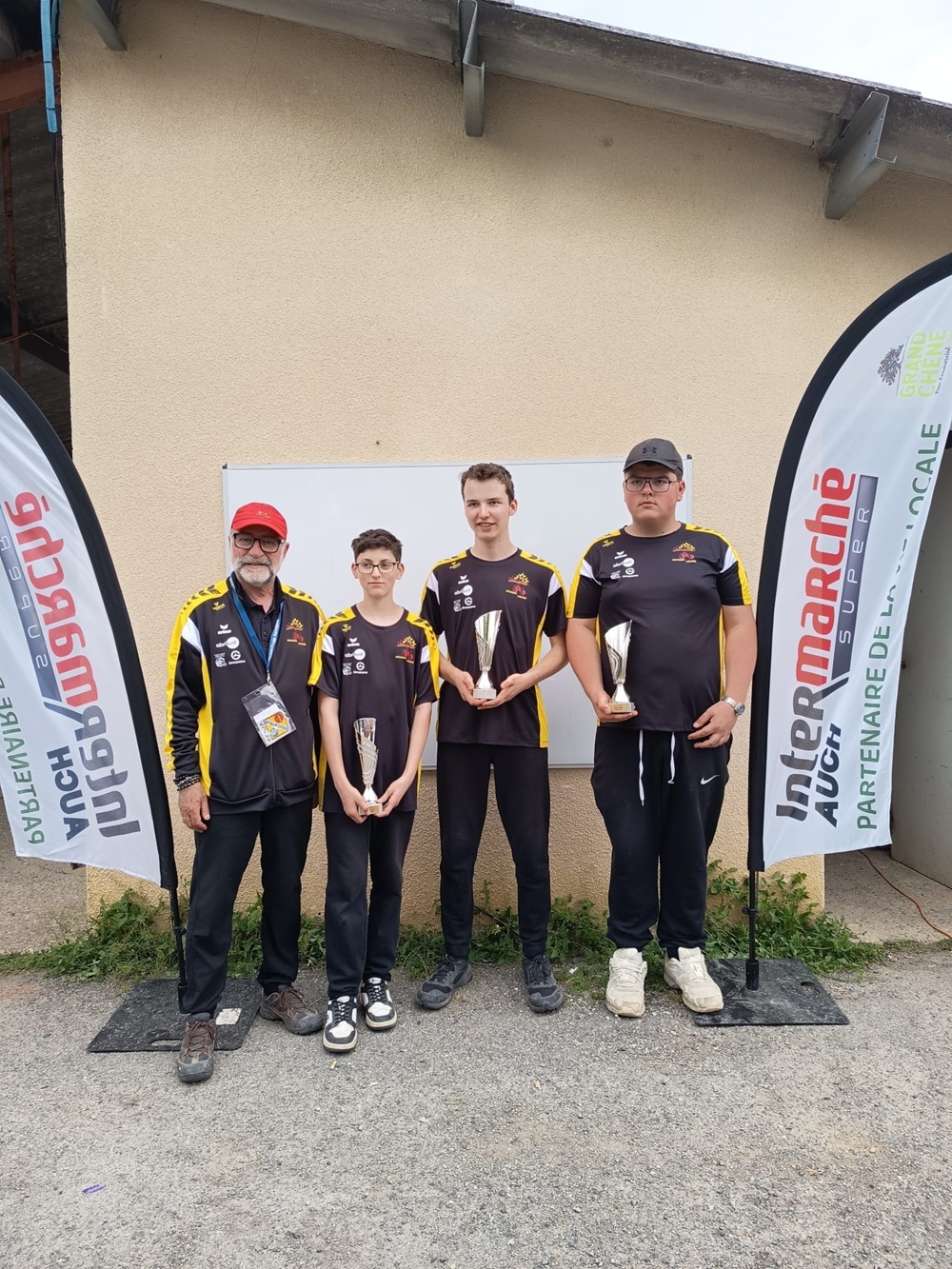JUNIOR finalistes
